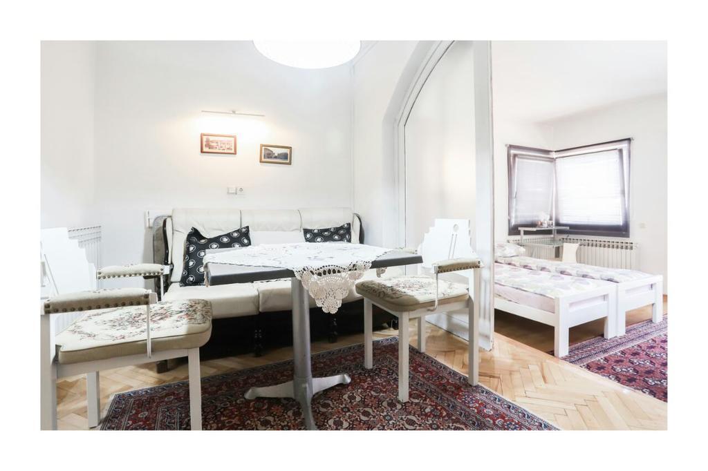 Apartments And Rooms Fonty Сараєво Екстер'єр фото