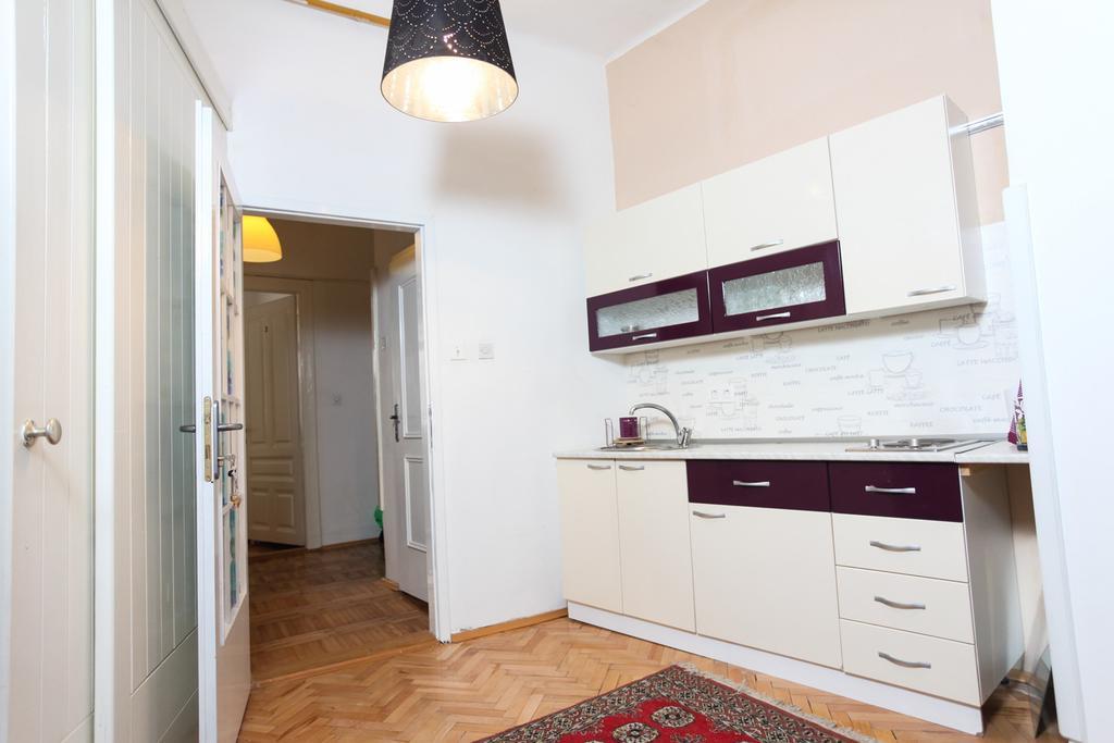 Apartments And Rooms Fonty Сараєво Екстер'єр фото